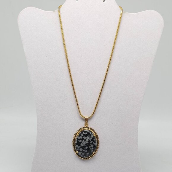 Gold Tone Snake Chain Necklace With Oval Snowflake Obsidian Pendant Vintage - Picture 2 of 5